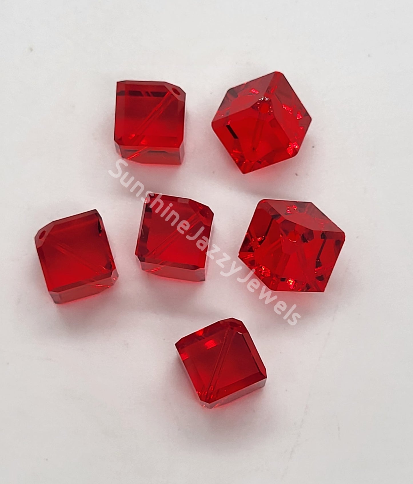 #5600 - Swarovski Crystal Diagonally Cube Beads