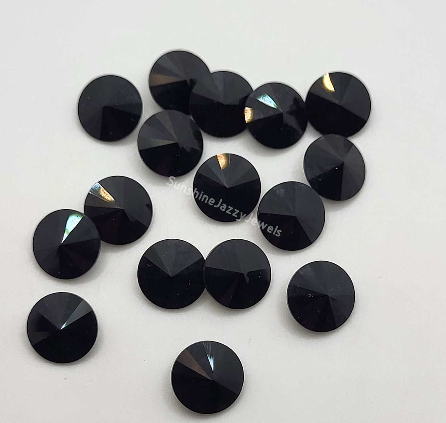 #1122 - Swarovski Crystal ss39 (8mm) Rivoli Stone