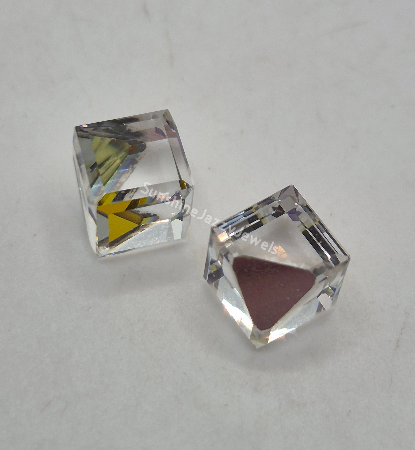#4841 - Swarovski Crystal Volcano 8mm Cube Fancy Stone; 4pc per pack