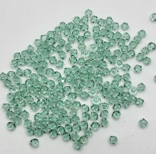 CLEARANCE MIX!  200pc ?Swarovski? Light Green 4mm Bicone Beads