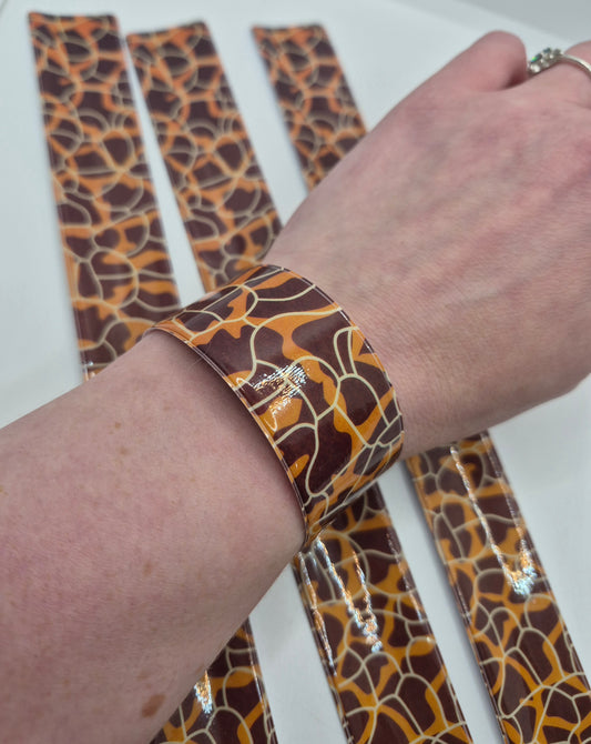 AMAZING DEAL!  4-pack Giraffe Print Slap On Bracelets