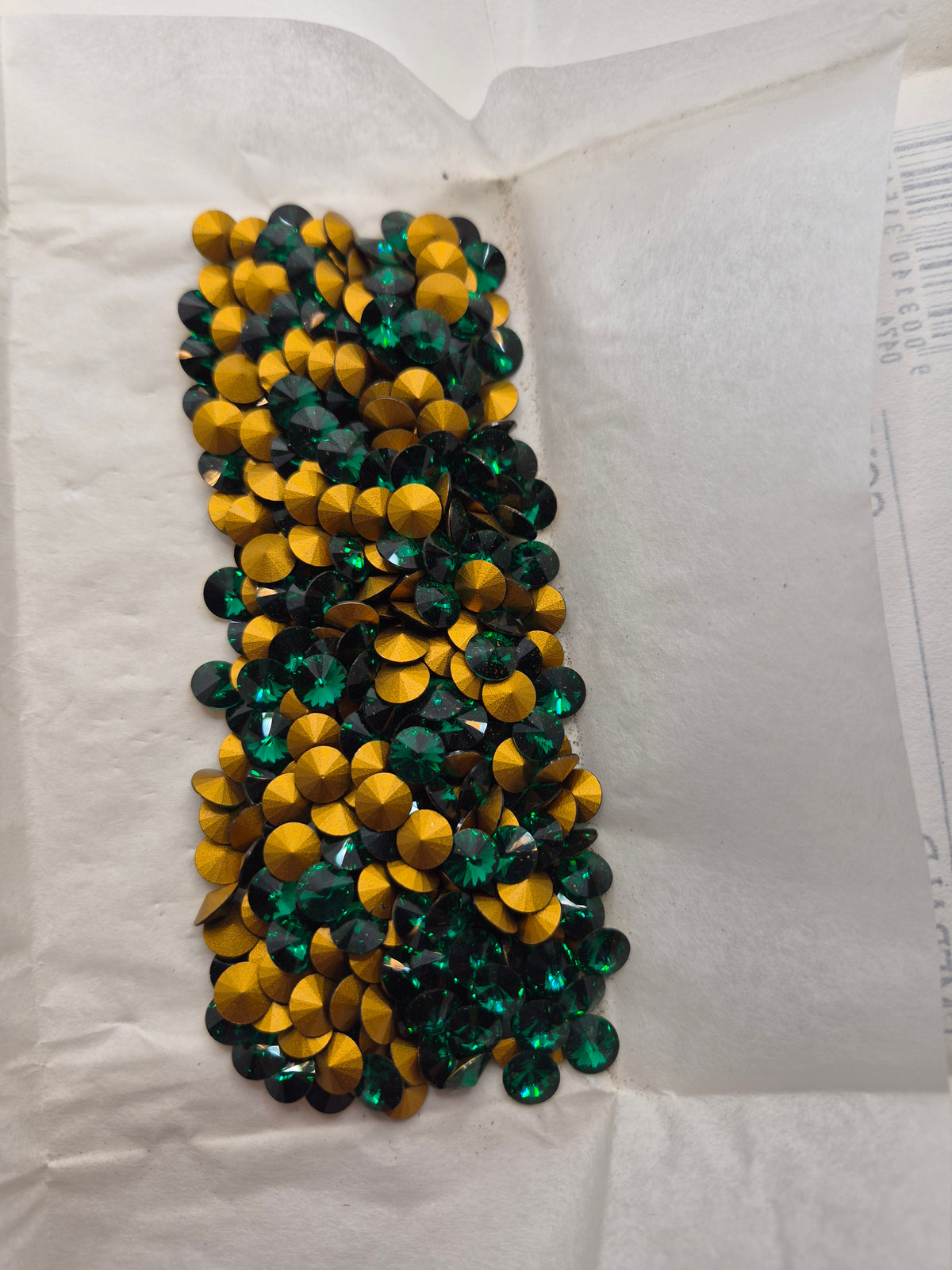 #1122 - Factory Pack Swarovski Crystal Emerald ss34 7mm Rivoli Chaton Stones; 360pc