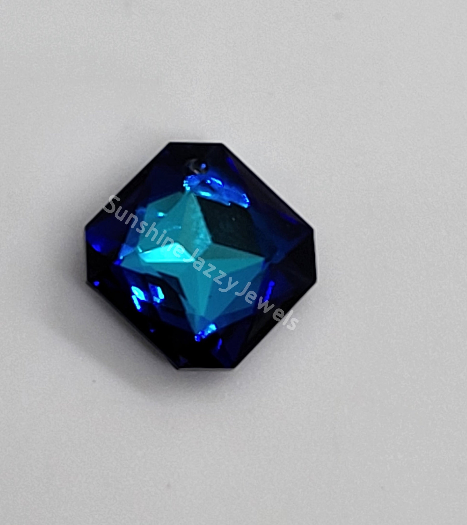 #6400 - Swarovski Crystal Rhombus Pendant; 4 Colors; 2 Sizes ...