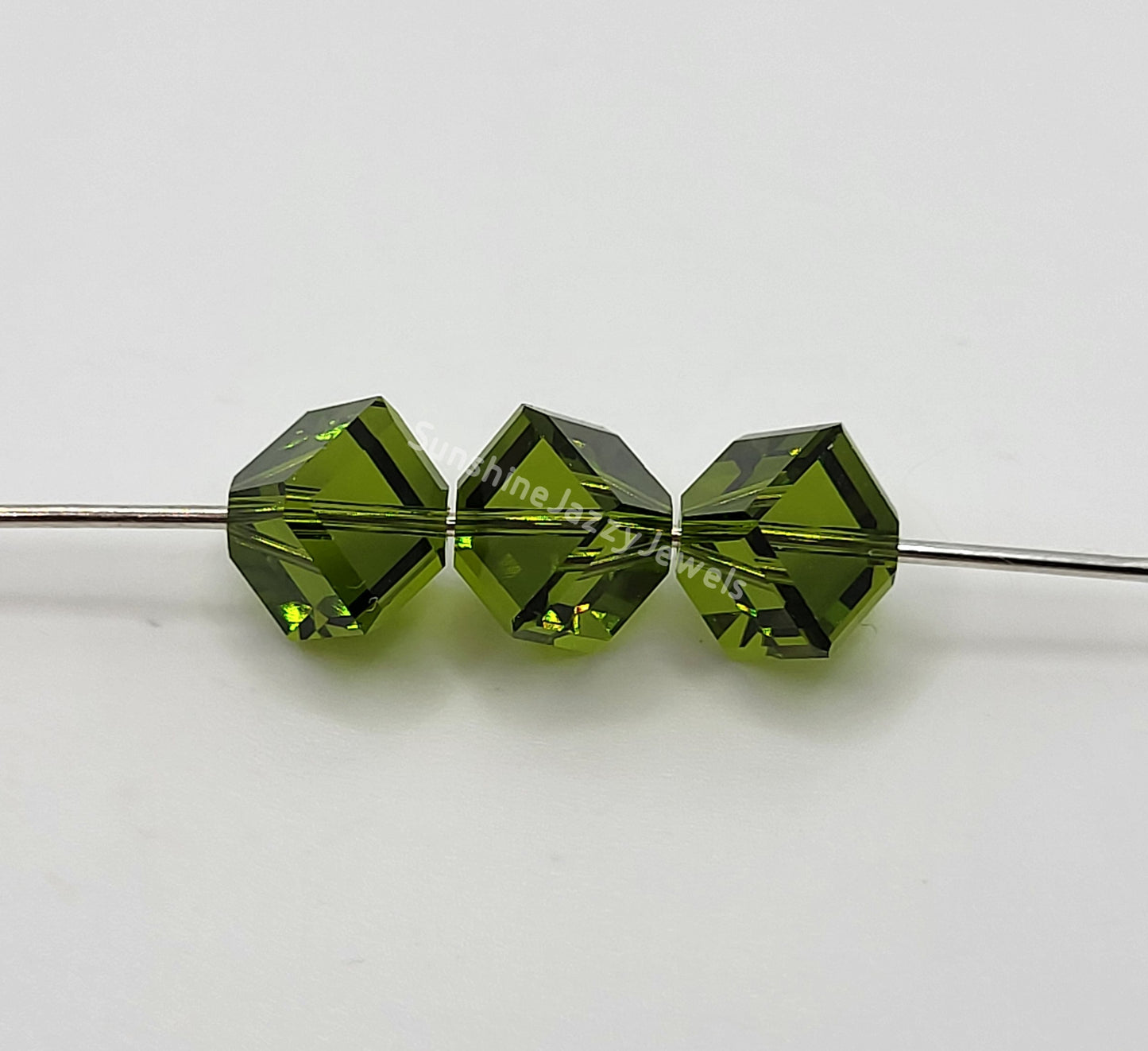 #5600 - Swarovski Crystal 6mm Diagonal Cube Beads; 6pc per pack