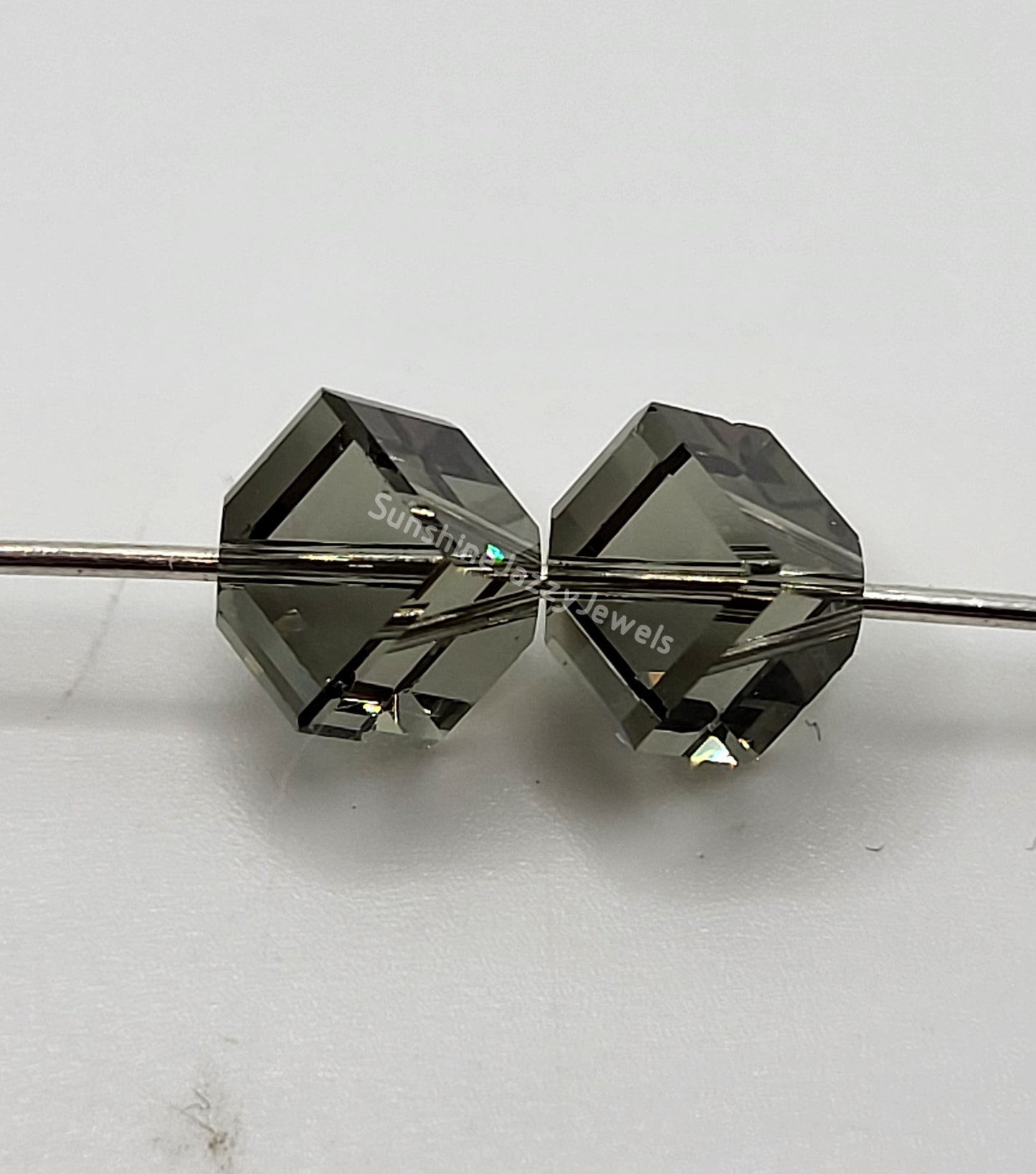 #5600 - Swarovski Crystal 6mm Diagonal Cube Beads; 6pc per pack