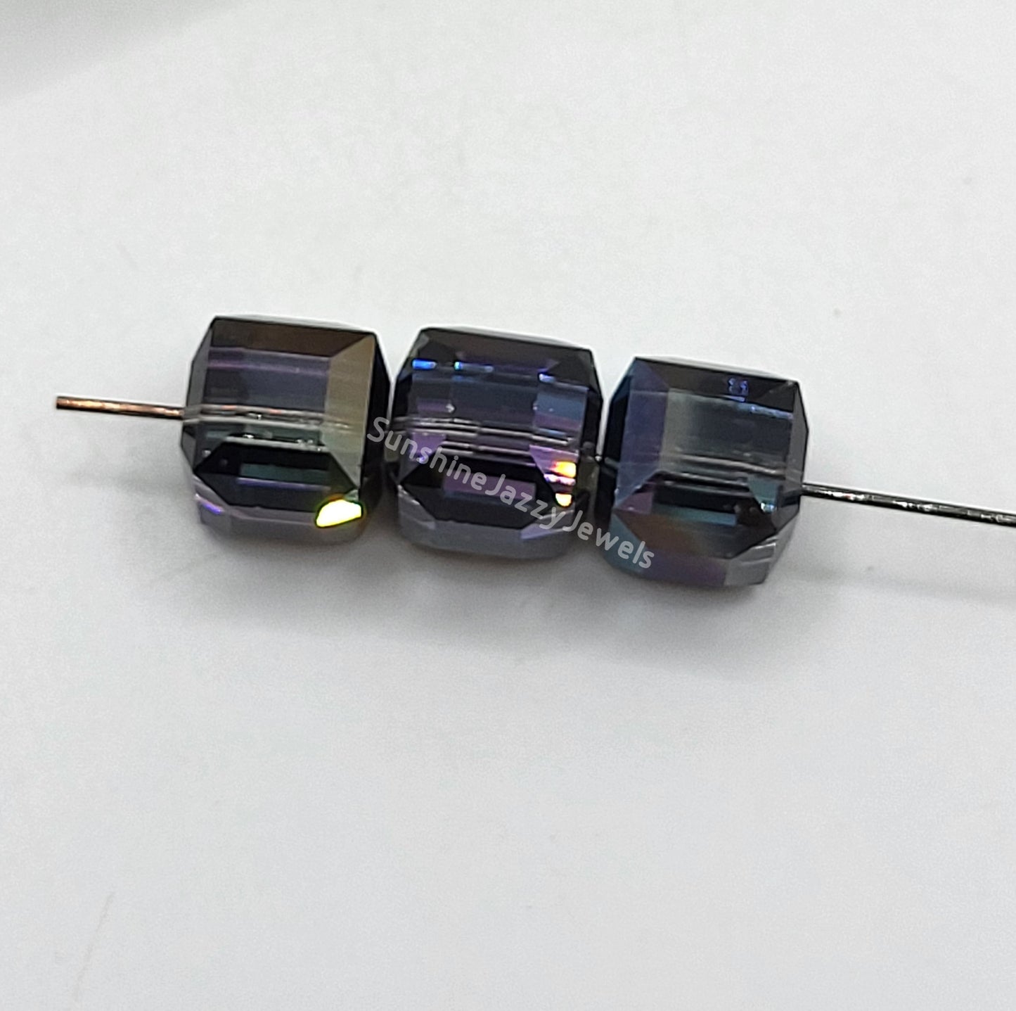 #5601 - Swarovski Crystal Purple Heliotrope 10mm Faceted Cube Beads; 4pc per pack